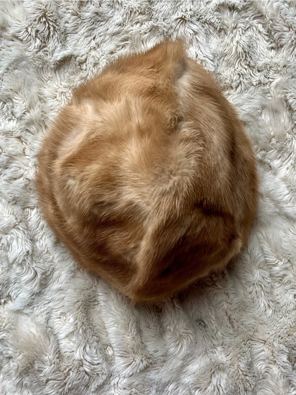 Rare Vintage d'Jimas Bros Genuine Mink Fur Pillbox Hat Secretly Warm Collection